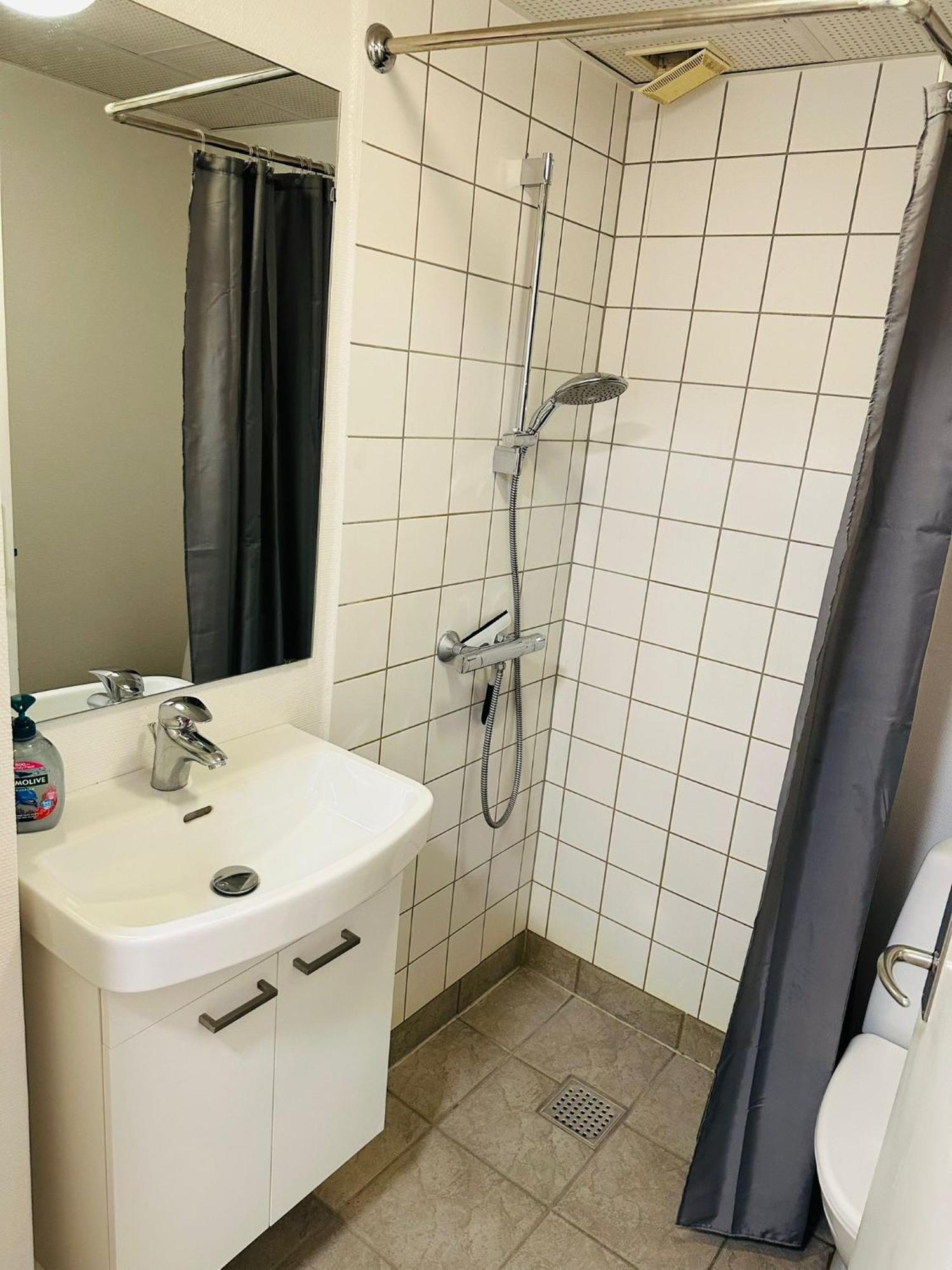 5 Minute Walk To Lego House - N3 - Studio Room With Private Bathroom Billund Extérieur photo